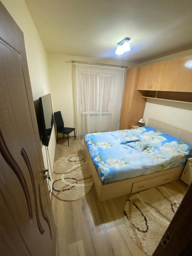 Apartament Regim Hotelier Deva Buitenkant foto
