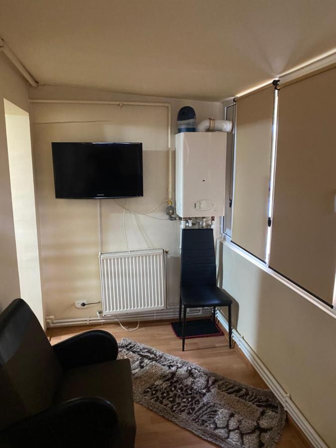 Apartament Regim Hotelier Deva Buitenkant foto