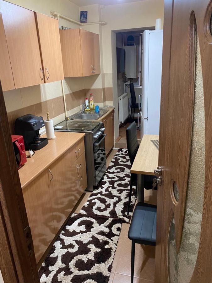 Apartament Regim Hotelier Deva Buitenkant foto